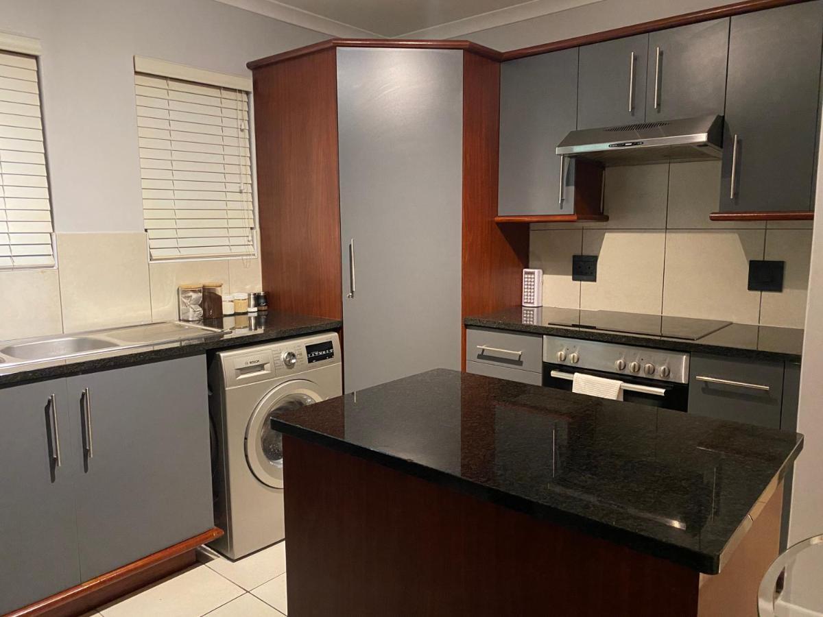 The Coziplace Italia Apartment